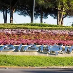 Very Comfortable Seafront Apartament *