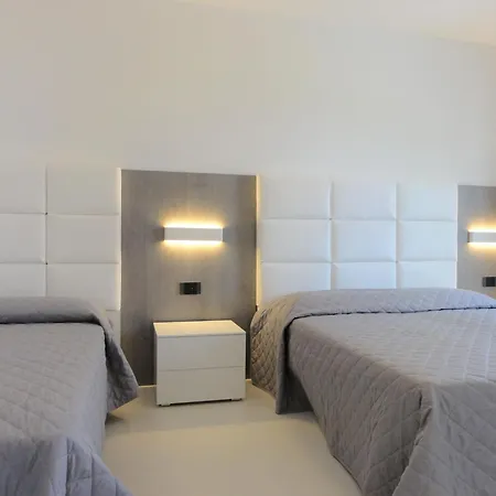 Very Comfortable Seafront Bibione