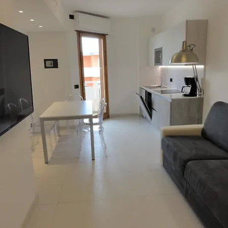 Very Comfortable Seafront *