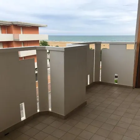 Apartament Very Comfortable Seafront