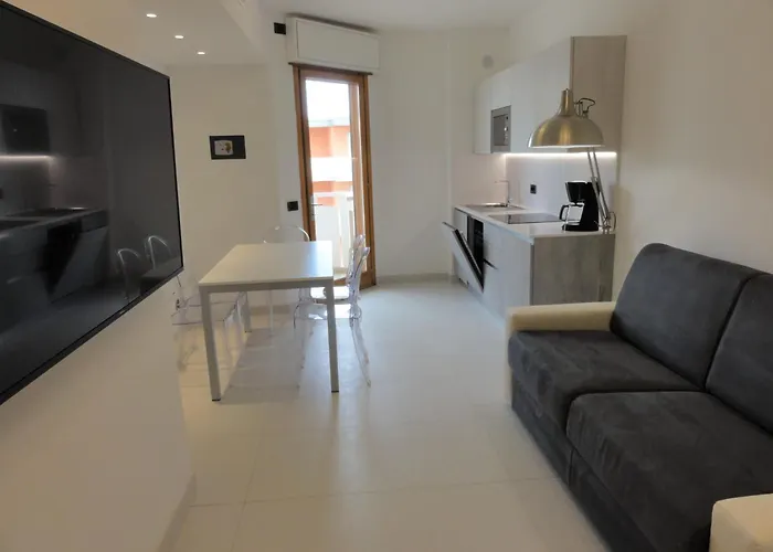 Very Comfortable Seafront *